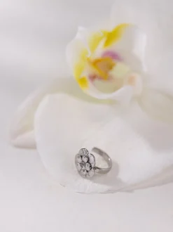 Flower Earcuff