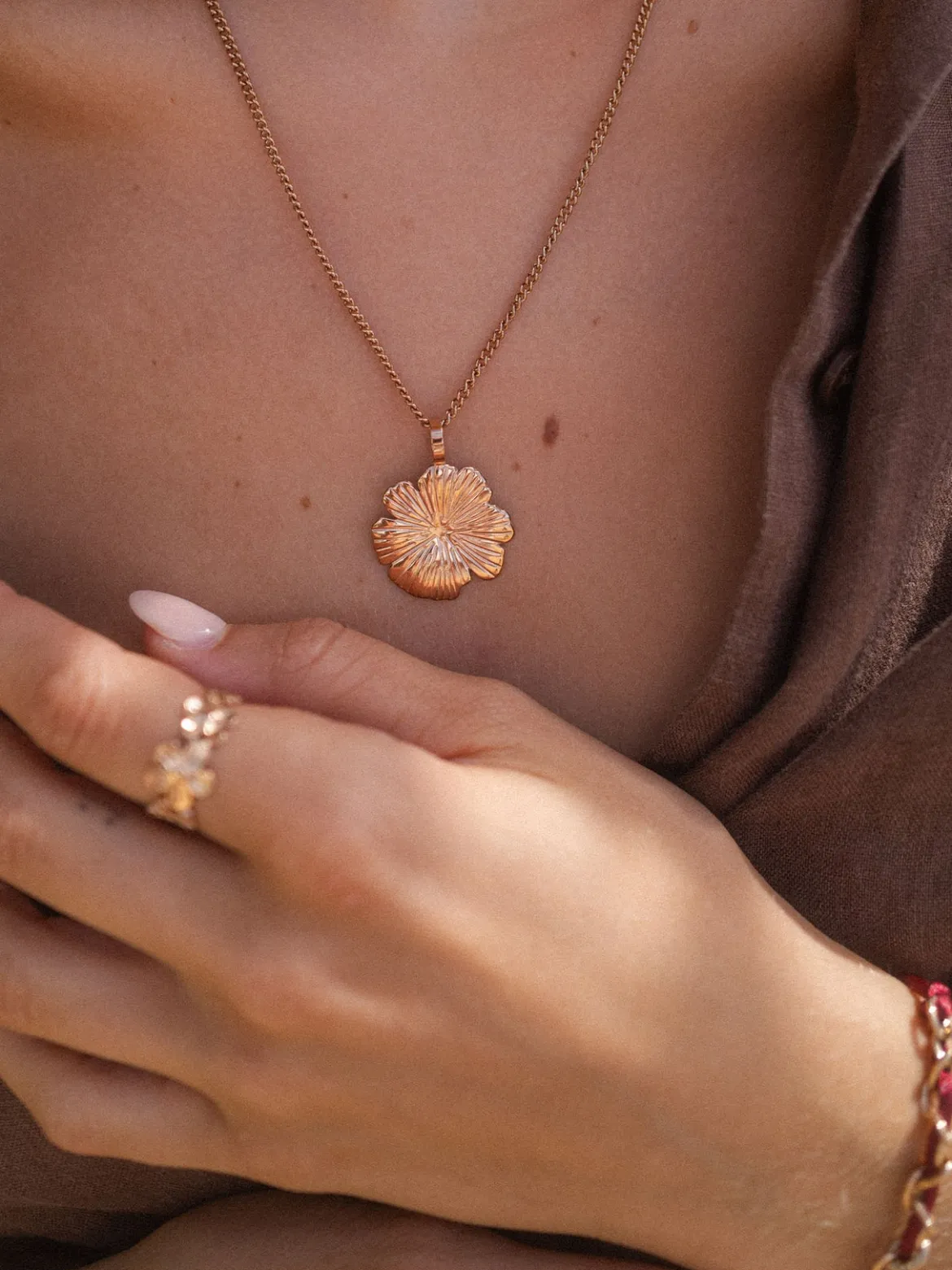 Share Aloha Charm